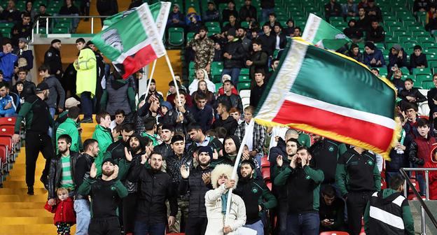 Болельщики ФК "Ахмат" Фото http://fc-akhmat.ru/gallery
