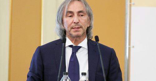 Умар Джабраилов. Кадр из видео пользователя Моя Столица
https://www.youtube.com/watch?v=g8_nNnME1co