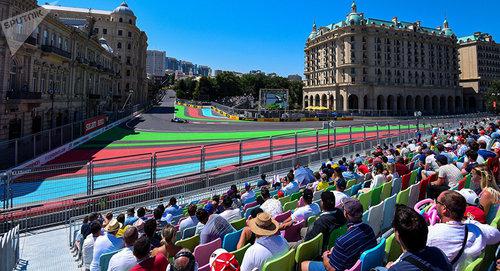 Трасса "Формулы-1" в Баку © Sputnik / Murad Orujov
https://ru.sputnik.az/sport/20171106/412632093/bilety-formula-gonki-baku.html