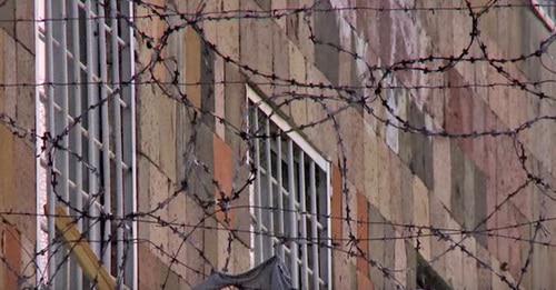 Тюрьма. Кадр из видео пользователя "Организация Объединенных Наций"  , репортаж  подготовил Сьюзен Фаркас для ООН https://www.youtube.com/watch?v=YWfJroYZo5Q