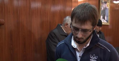 Брат Хусейна Хадизова. Грозный, 23 ноября 2017 г. Кадр из видео телеканала "Грозный" https://www.youtube.com/watch?v=mcyXO5l216o