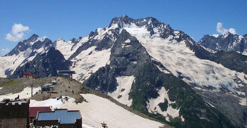 Домбай, Карачаево-Черкесия. Фото: LxAndrew https://ru.wikipedia.org