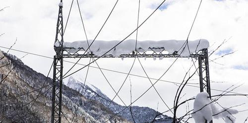 Линия электропередач. Фото © Sputnik / Наталья Айриян http://sputnik-ossetia.ru/South_Ossetia/20180110/5610411.html Линия электропередач. Фото © Sputnik / Наталья Айриян http://sputnik-ossetia.ru/South_Ossetia/20180110/5610411.html