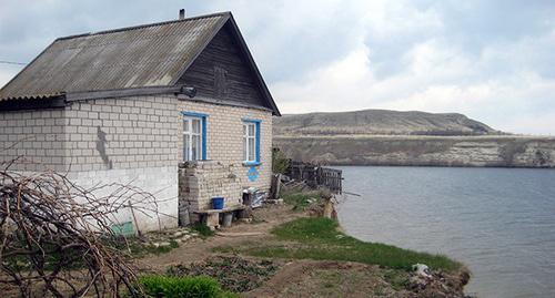 Дом в селе Горноводяное Дубовского района. Фото предоставлено Иваном Козаковым для "Кавказского узла" Дом в селе Горноводяное Дубовского района. Фото предоставлено Иваном Козаковым для "Кавказского узла"