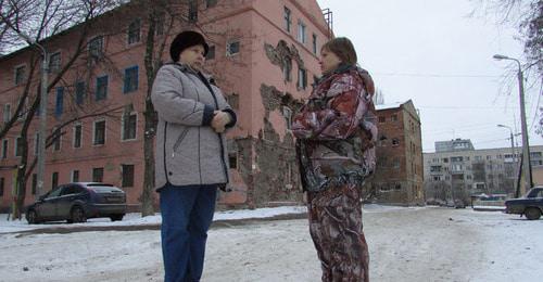 Жильцы общежития №8 Баранова и Лысенко на улице Жолудева в Тракторном районе Волгограда. Дом признан аварийным. Фото Вячеслава Ященко для "Кавказского узла" Жильцы общежития №8 Баранова и Лысенко на улице Жолудева в Тракторном районе Волгограда. Дом признан аварийным. Фото Вячеслава Ященко для "Кавказского узла"