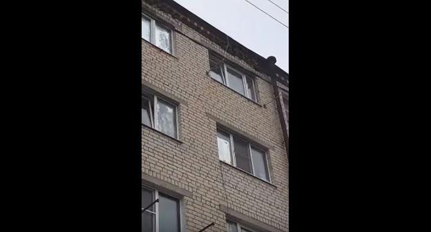 Общежитие на ул. Туапсинская в Ставрополе. Скриншот с видео https://www.youtube.com/watch?v=LbZD-7n3pIc