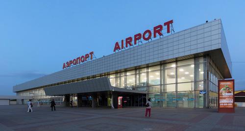 Аэропорт Волгограда Фото A.Savin https://ru.wikipedia.org/wiki/Гумрак_(аэропорт) Аэропорт Волгограда Фото A.Savin https://ru.wikipedia.org/wiki/Гумрак_(аэропорт)