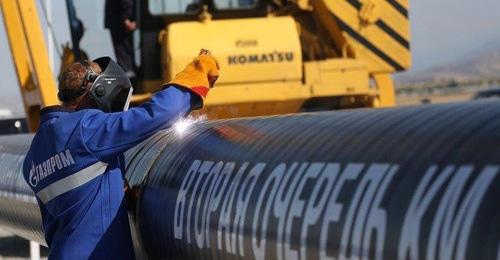 Устранение аварии на газопроводе. © Фото / пресс-служба ОсОО "Газпром Кыргызстан".
https://ru.sputnik.kg/economy/20170403/1032695387/gazoprovod-tashkent-bishkek-almaty-zavershen-vtoroj-ehtap-stroitelstva.html