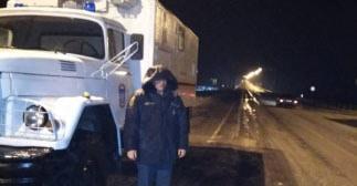 Ограничено движение по трассе в Волгоградской области. Фото: пресс-служба МЧС России http://34.mchs.gov.ru/ Ограничено движение по трассе в Волгоградской области. Фото: пресс-служба МЧС России http://34.mchs.gov.ru/
