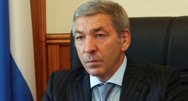Абдусамад Гамидов. Фото http://www.dagmintrud.ru/news/?PAGEN_1=3&PAGEN_2=89