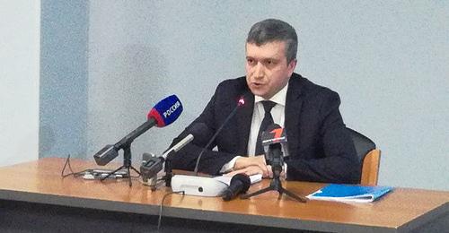 Председатель областной избирательной комиссии Волгоградской области Виктор Черячукин. Фото Татьяны Филимоновой для "Кавказского узла" Председатель областной избирательной комиссии Волгоградской области Виктор Черячукин. Фото Татьяны Филимоновой для "Кавказского узла"