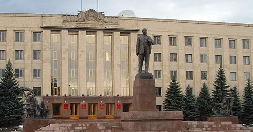 Здание правительства Ставропольского края. Фото: kudinov_dm https://ru.wikipedia.org Здание правительства Ставропольского края. Фото: kudinov_dm https://ru.wikipedia.org