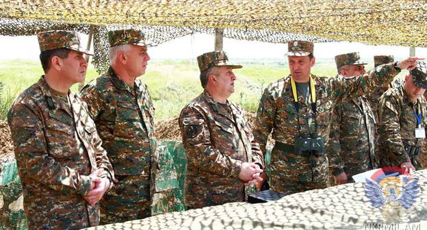 Учения в армии НКР. Фото http://www.nkrmil.am/news/view/2172