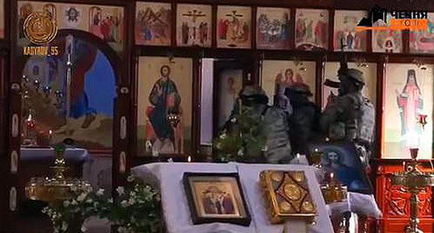 Спецоперация в храме Архангела Михаила в Грозном. Скриншот с видео https://www.youtube.com/watch?v=pyDFzARA7zw