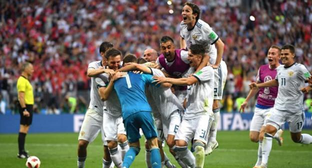 Сборная России после победы над сборной Испании. Фото: https://ru.fifa.com/worldcup/matches/match/300331517/#match-liveblog
