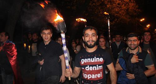 Факельное шествие в память жертв Геноцида армян в 1915-1923 годах в Османской Турции. Ереван, 23 апреля 2018 г. Фото Тиграна Петросяна для "Кавказского узла"
