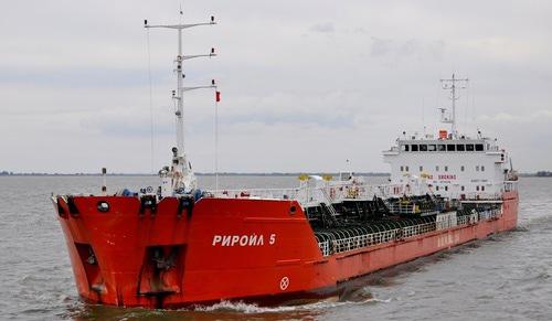 Судно "Риройл-5". Фото Павла Емельянова. http://fleetphoto.ru