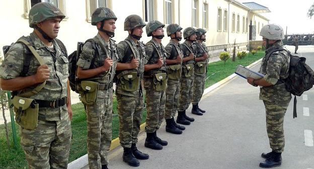 Построение в азербайжанской армии. Фото https://mod.gov.az/ru/foto-arhiv-045/?gid=23630