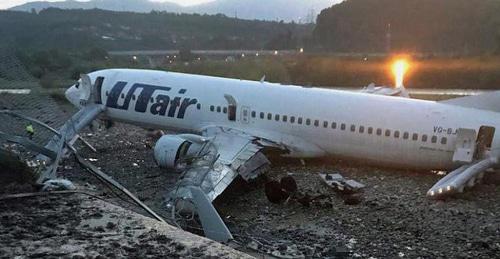 Аварийная посадка самолета в Сочи. Фото: Пресс-служба Южной транспортной прокуратуры