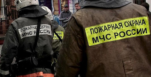 Сотрудники МЧС. Фото: Владимир Аносов / Югополис