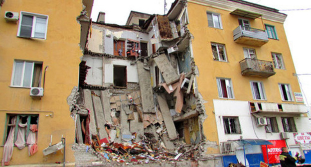 Обрушение подъезда дома №60 на Университетском проспекте в Волгограде 16 мая 2017 года. Фото Вячеслава Ященко для "Кавказского узла"  