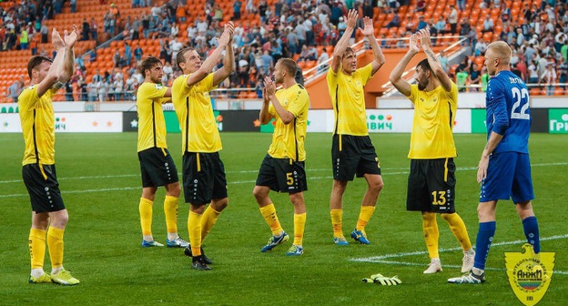 Игроки Футбольного клуба "Анжи". Фото: пресс-служба ФК "Анжи", http://www.fc-anji.ru/media/view_gallery/3210/#54076