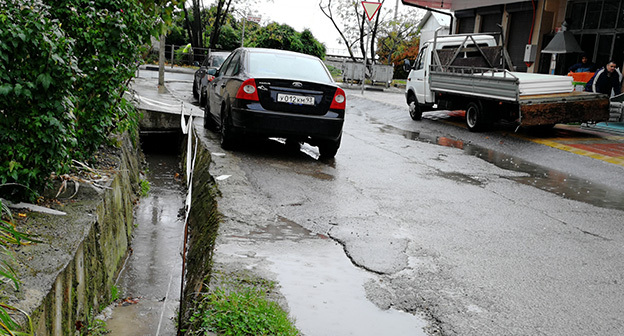 Ливневка в Сочи. Фото Светланы Кравченко для "Кавказского узла"