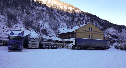 Гостиничный комплекс на КПП "Верхний Ларс". Фото Эммы Марзоевой для "Кавказского узла"