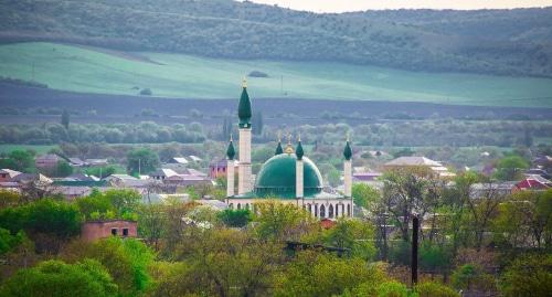 Сунжа. Фото: Евгений Шивцов, https://commons.wikimedia.org/wiki/File:Мечеть_города_Сунжи_2.jpg
