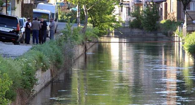 Канал Октябрьской революции в Махачкале. Фото https://www.mkala.ru/info/news/2017/05/15/news_14348.html