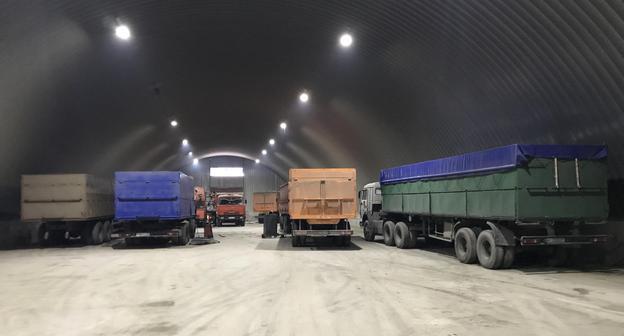 Зерновозы. Фото Вячеслава Прудникова для "Кавказского узла"