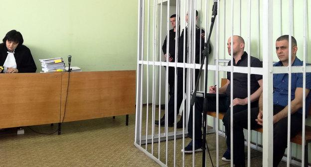 Подсудимые Лексункин и Бабаян-млдший. Фото Татьяны Филимоновой для "Кавказского узла"