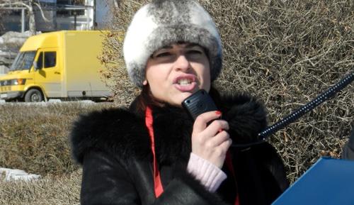 Ольга Панферова выступает на митинге против неэффективной работы полиции. Волгоград, 3 марта 2019 года. Фото Татьяны Филимоновой для "Кавказского узла".