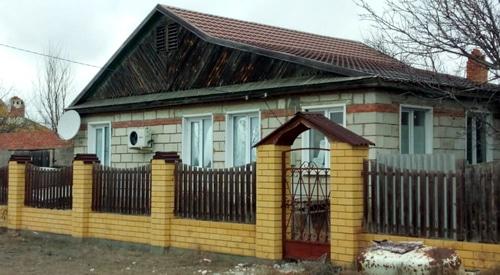 Дом, где жил Сергей Ивакин. Село Бахтемир в Астраханской области. Фото Алены Садовской для "Кавказского узла".