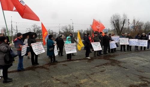 Из-за дождя акция собрала меньше людей, чем было заявлено. Волгоград, 17 марта 2019 года. Фото Татьяны Филимоновой для "Кавказского узла".