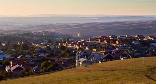 Сурхахи. Фото: автор: Адам Сагов - https://ru-ru.facebook.com/people/Adam-Sagov/100007324956235, CC BY-SA 4.0, https://commons.wikimedia.org/w/index.php?curid=46025706 Сурхахи. Фото: автор: Адам Сагов - https://ru-ru.facebook.com/people/Adam-Sagov/100007324956235, CC BY-SA 4.0, https://commons.wikimedia.org/w/index.php?curid=46025706