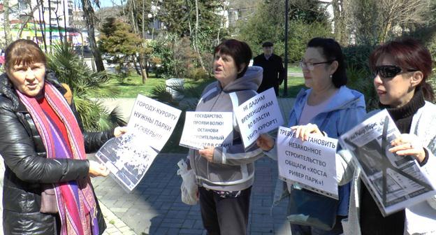 Участники митинга против застройки Сочи. 31 марта 2019 года. Фото Вадима Свидина для "Кавказского узла"