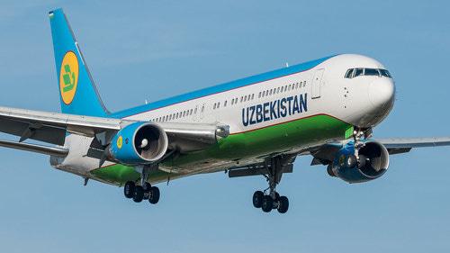 Самолет "Узбекских авиалиний". Фото Andreas Muhl https://www.flickr.com/photos/135370354@N02/40505919395/