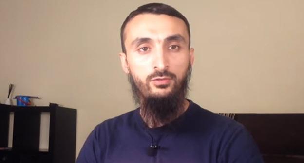 Тумсо Абдурахманов. Скриншот видео ABU-SADDAM SHISHANI https://www.youtube.com/watch?v=hikVv_MxVHs&vl=ru
