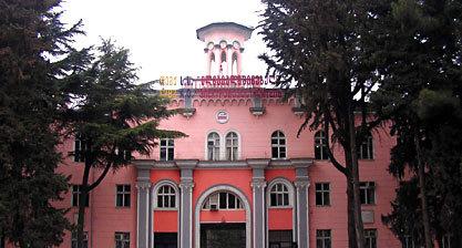 Тбилисский электровозостроительный завод. Фото: пресс-служба АО «Электровозостроитель». http://glmf.ge/?lang=rus&action=gallery_item&id=11 Тбилисский электровозостроительный завод. Фото: пресс-служба АО «Электровозостроитель». http://glmf.ge/?lang=rus&action=gallery_item&id=11