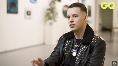 Рэп-исполнитель Маркул. Скриншот с видео
GQ Russia https://www.youtube.com/watch?v=9FX3N9U10jo Рэп-исполнитель Маркул. Скриншот с видео
GQ Russia https://www.youtube.com/watch?v=9FX3N9U10jo