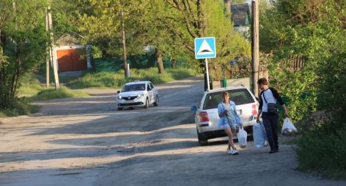 Дорога в поселке Голонок в Красном Сулине. Фото Вячеслава Прудникова для "Кавказского узла".