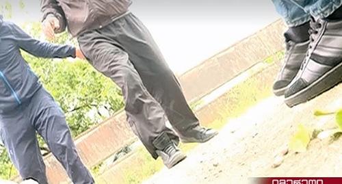 Кадры задержания нападению в Цхалтубском районе. Фото: кадр видео МВД Грузии http://rustavi2.ge/en/news/134150 Кадры задержания нападению в Цхалтубском районе. Фото: кадр видео МВД Грузии http://rustavi2.ge/en/news/134150