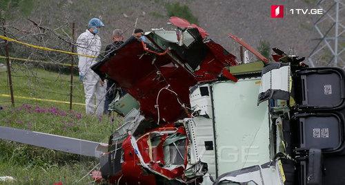 На месте крушения вертолета в Грузии Фото: кадр видео Общественное телевидение Грузии