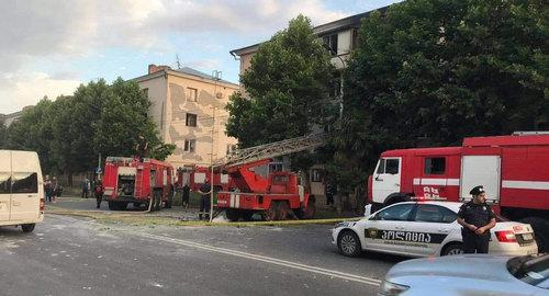 После взрыва и пожара в многоквартирном доме в Кутаиси. Фото: служба по управлению чрезвычайными ситуациями МВД https://www.facebook.com/EmergencyManagementService/photos/a.1552921445012082/2062080224096199/?type=3&theater После взрыва и пожара в многоквартирном доме в Кутаиси. Фото: служба по управлению чрезвычайными ситуациями МВД https://www.facebook.com/EmergencyManagementService/photos/a.1552921445012082/2062080224096199/?type=3&theater