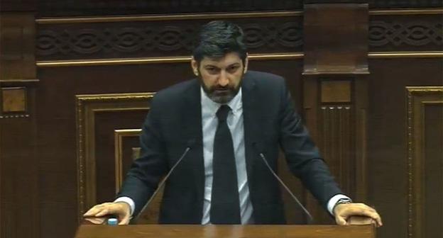 Ваге Григорян. © Фото : press office of the Parliament of RA
