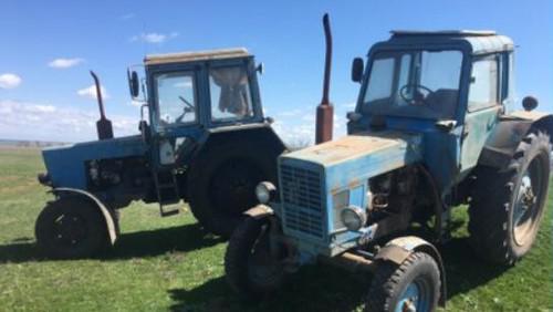 Тракторы, фигурирующие в деле инспектора Мисельхоза Ставрополья. Фото пресс-службы управления Следкома по Ставропольскому краю. http://stavropol.sledcom.ru/news/item/1368652/ Тракторы, фигурирующие в деле инспектора Мисельхоза Ставрополья. Фото пресс-службы управления Следкома по Ставропольскому краю. http://stavropol.sledcom.ru/news/item/1368652/