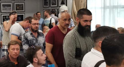 Слушания по вопросу строительства храма на улице Чайковского в Сочи. 27 июня 2019 года. Фото Светланы Кравченко для "Кавказского узла"