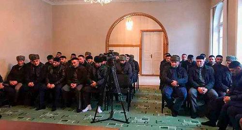 Собрание представителей духовенства Ингушетии. Фото: пресс-служба муфтията Ингушетии http://muftiyatri.ru/wp-content/uploads/2019/01/WhatsApp-Image-2019-01-14-at-18.08.00.jpeg