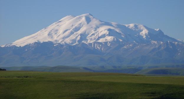 Эльбрус. Фото: LxAndrew - собственная работа, https://commons.wikimedia.org/w/index.php?curid=23286171